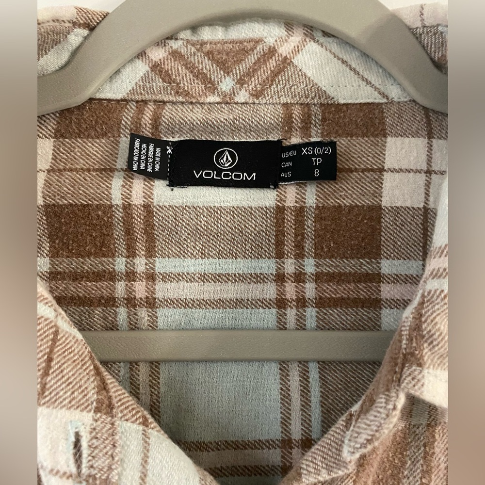 Volcom Button Down - image 4